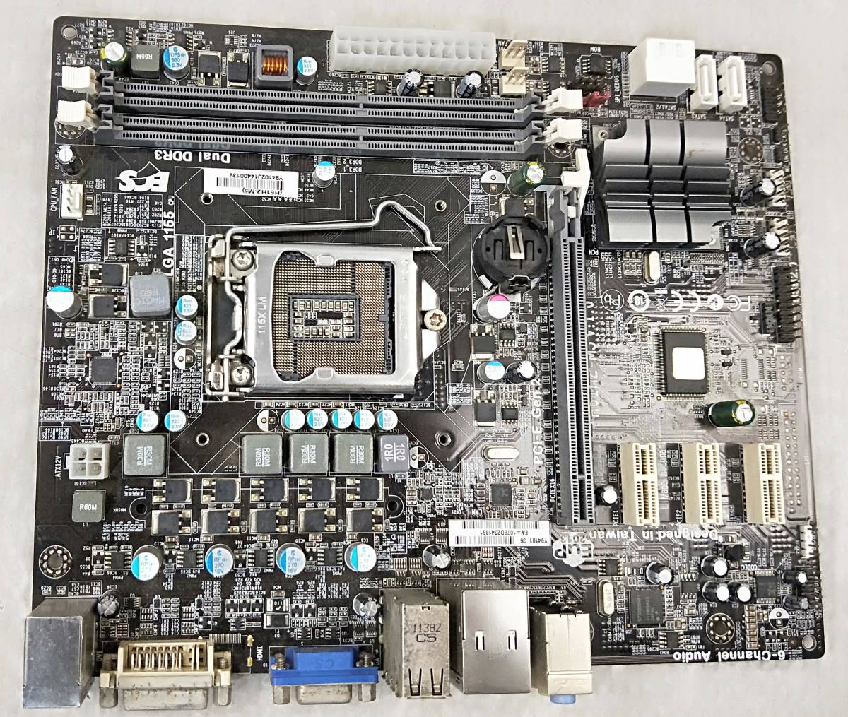 【中古パーツ】BIOS確認のみ、H61H2-M5 V:1.0 マザーボード ＩＯパネル付 LGA1155 ■MB2107の画像1