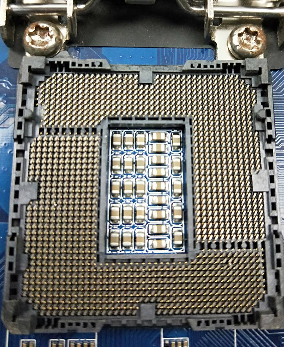 【中古パーツ】BIOS確認のみ、GIGABYTE GA-H77-D3H-MVP マザーボード ＩＯパネル付 LGA1155 ■MB2091の画像3