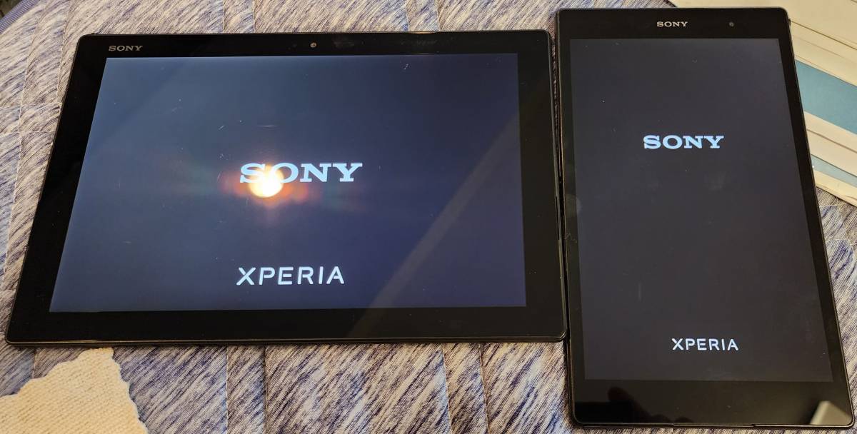 SONY XPERIA SIMフリータブレット ２つセット　　10インチ＆８インチ　（※返品不可・ジャンク）_画像3