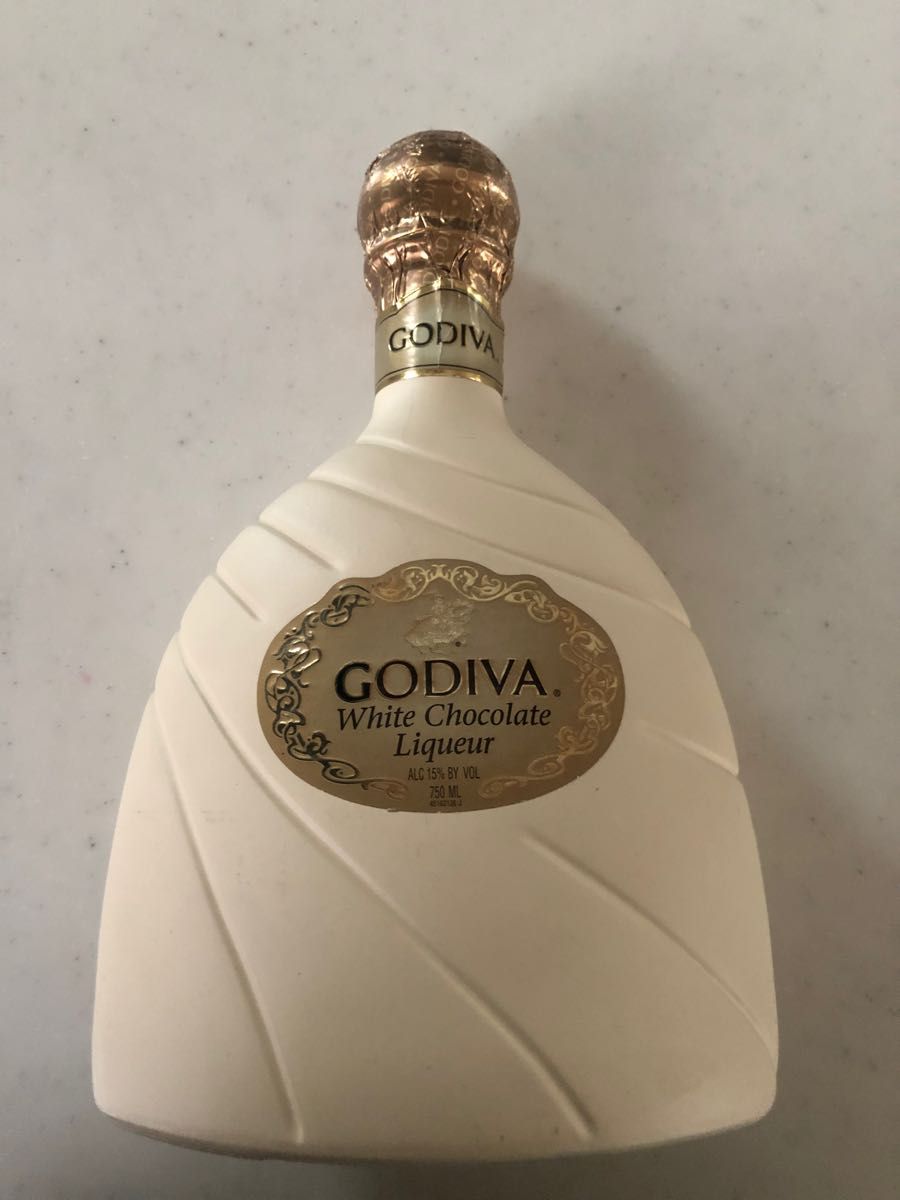 GODIV ホワイトチョコレート リキュール 古酒 750ml｜PayPayフリマ