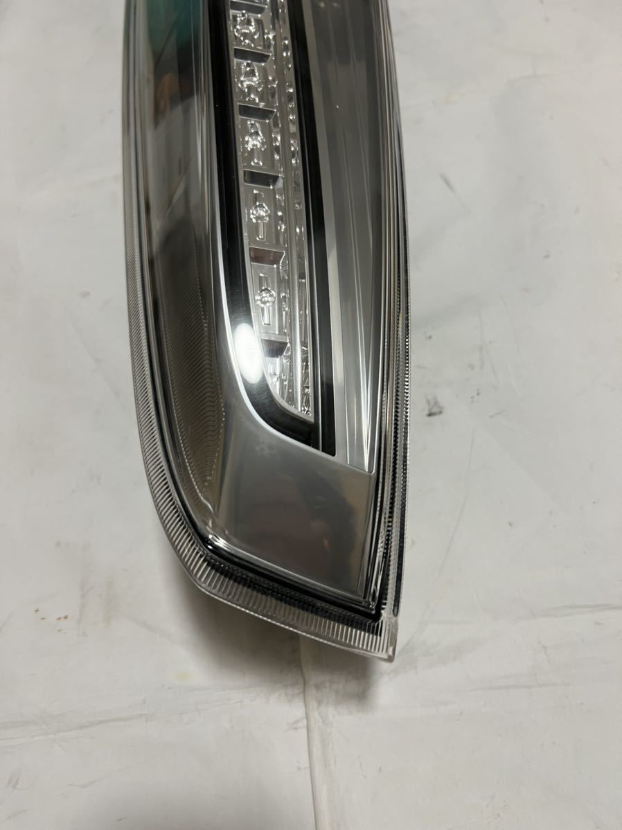C26セレナ 後期用右側テールレンズ 激安直営店 nods.gov.ag