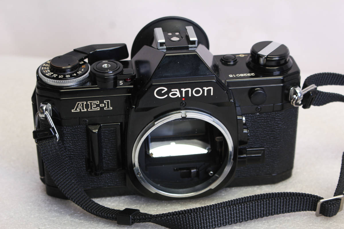 本命ギフト 送料520円。中古。キャノン Canon AE-1 Body フィルム