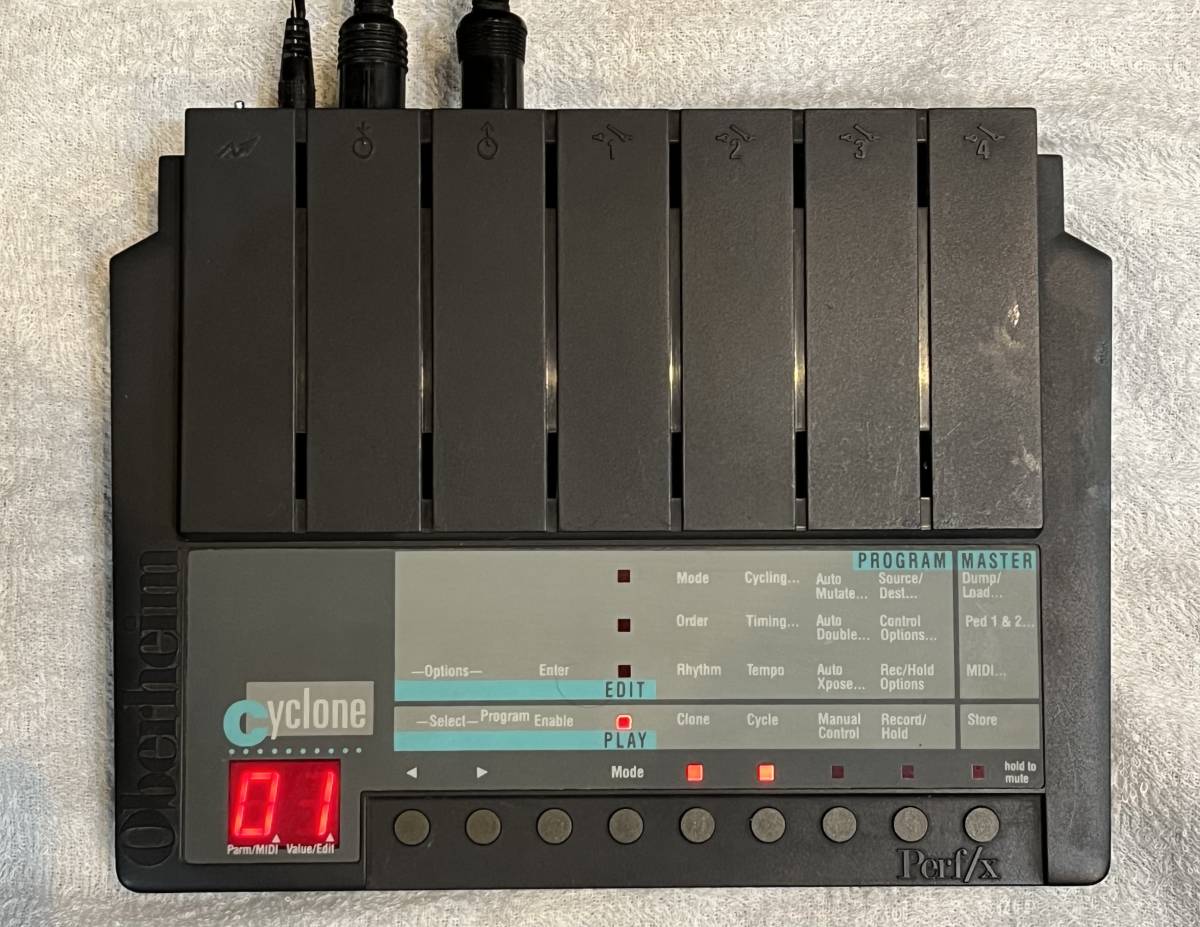 超希少品 アルペジオ動作OK！ Oberheim Cyclone (MIDIアルペジェータ) オーバーハイム サイクローン
