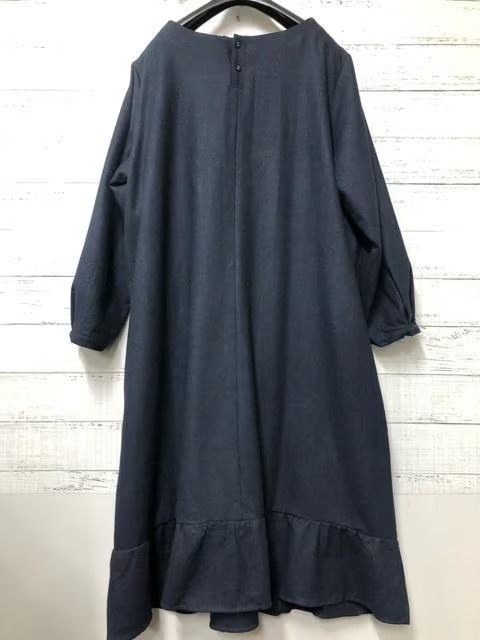 新品☆5L♪紺系♪上品可愛いウール混のおでかけワンピース♪☆s388