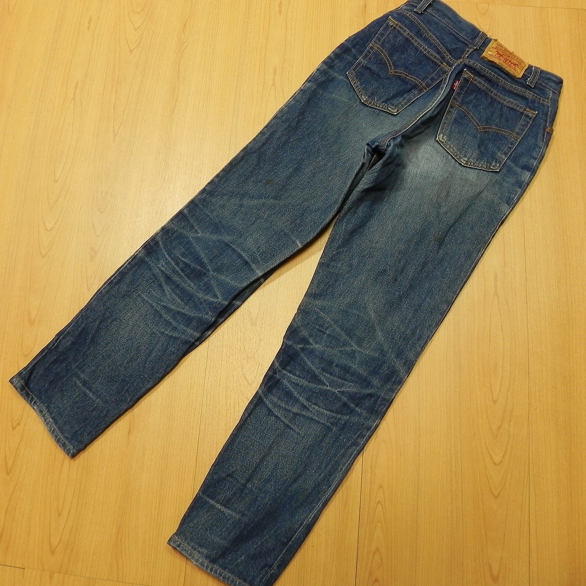 v754★レディース 90s Levi's リーバイス ヴィンテージ デニム 17501 0158 ハイウエスト テーパード 7 古着 ヒゲが出た色落ち ジーンズ★_画像3