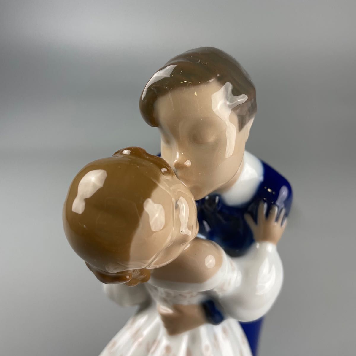 ビングオーグレンダール B&G 男の子と女の子 置物 陶器 人形 2162