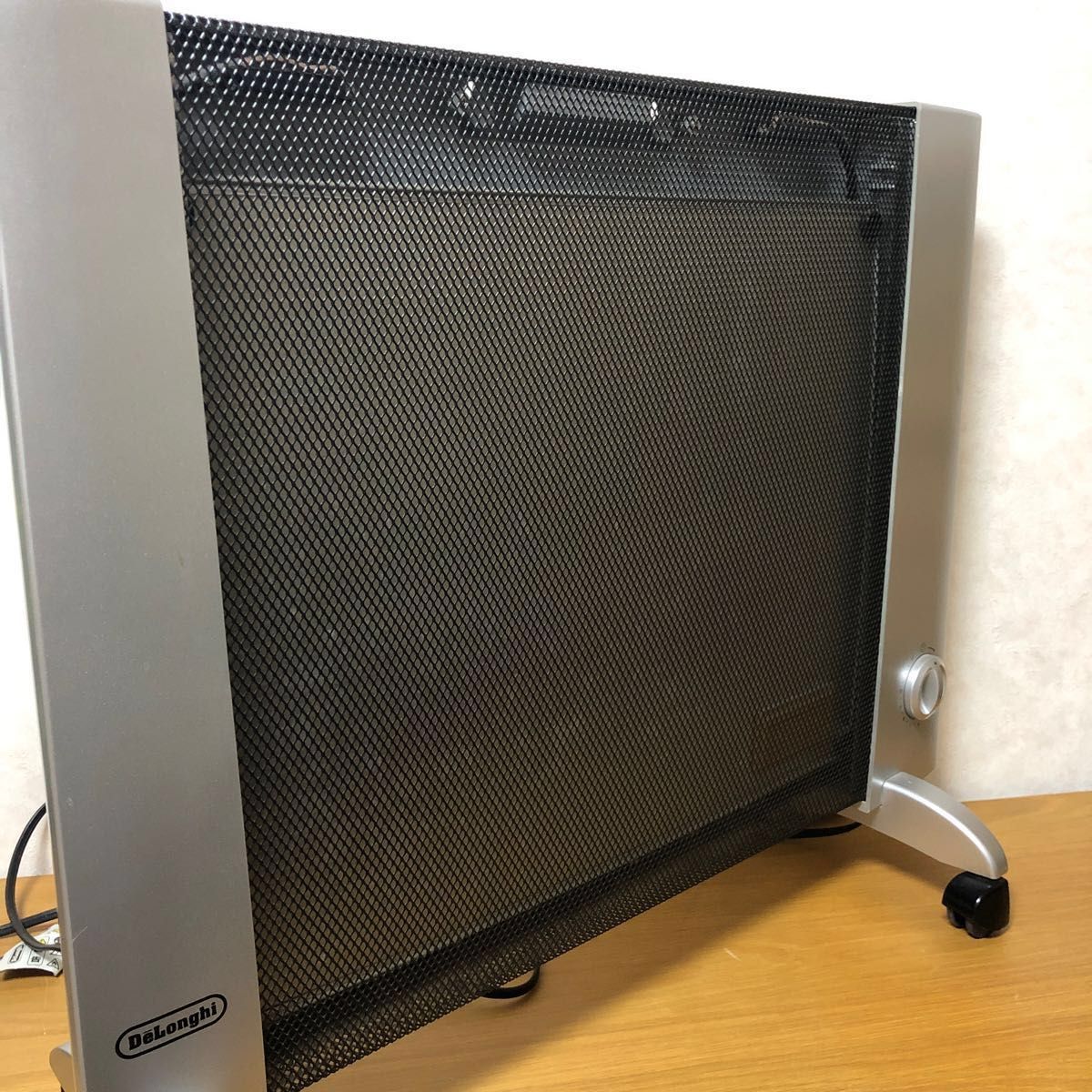 デロンギ パネルヒーター HHP1000TCJ 換気不要|Yahoo!フリマ デロンギ パネルヒーター HHP1000TCJ 換気不要|Yahoo!フリマ