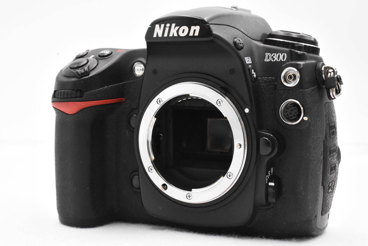 レビュー高評価の商品！ Nikon (t2949) デジタル一眼レフカメラ ボディ
