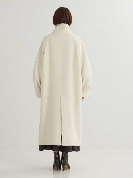 Rouge vif / パフスリーブウールコート / オフホワイト | www.bauen.com.ar