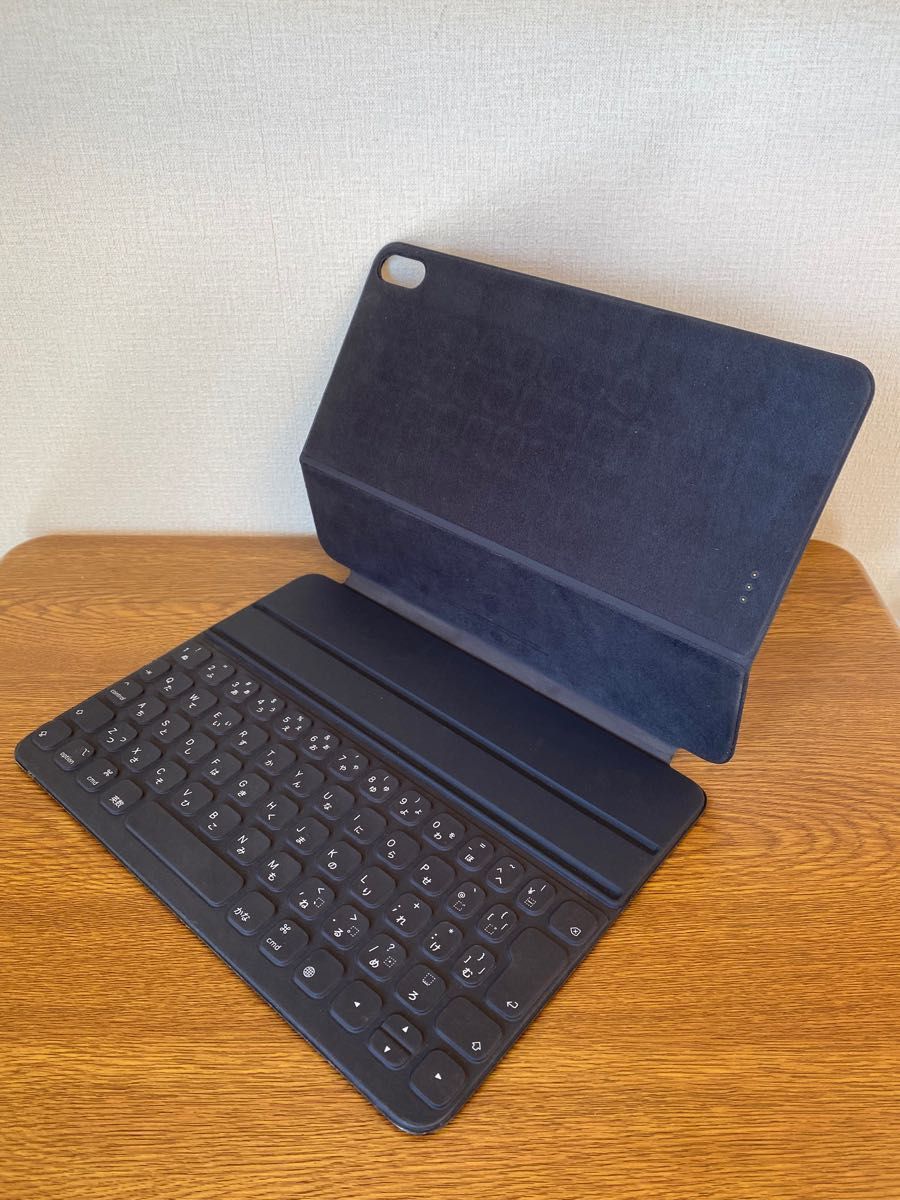 2023人気セール Apple - iPad Smart Keyboard Folio 11インチの通販 by
