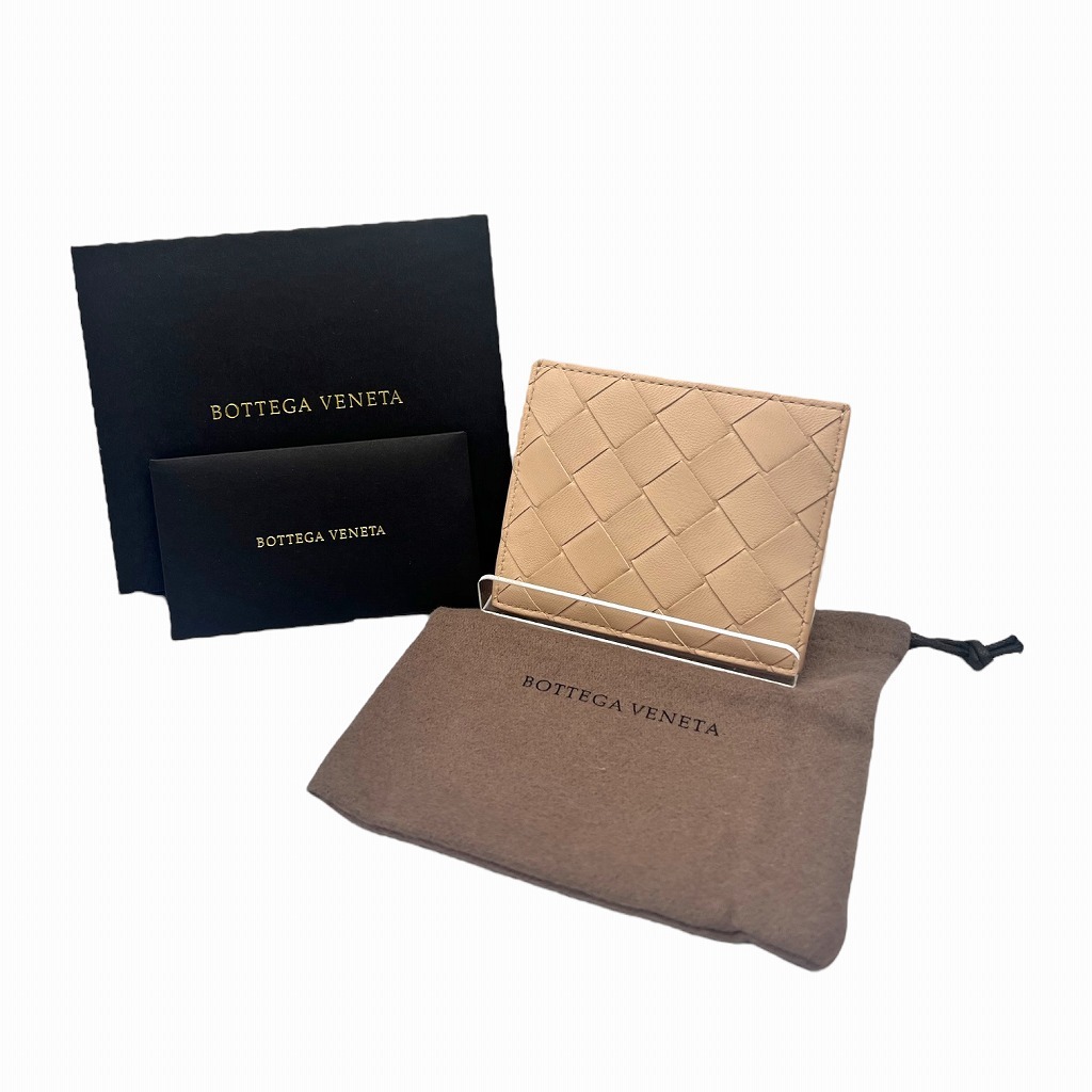 BOTTEGA VENETA ボッテガヴェネタ イントレチャート カードケース 未使用品 ベージュ パスケース【中古】_画像1