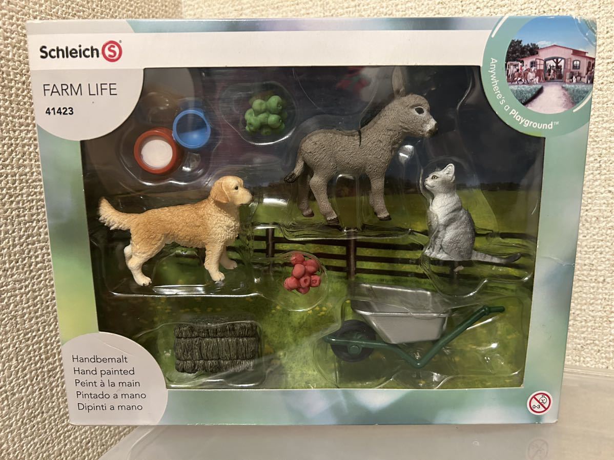 【即決価格】 Schleich シュライヒ 41423 農場のえさやりセット　フィギュア ★3