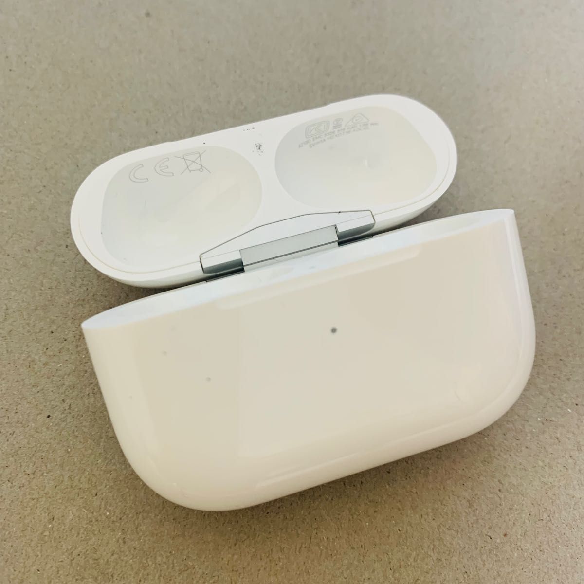 Apple  Airpods 第1世代　充電ケース　エアーポッズ プロ　正規品