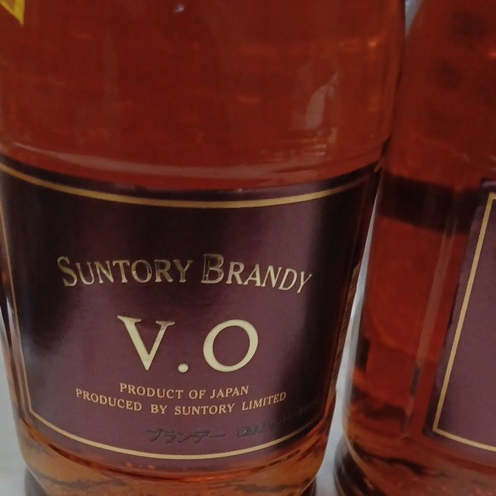 SUNTORY サントリーブランデーVO 三本セット 37% 640ml 新品未 SUNTORY サントリーブランデーVO 三本セット 37% 640ml 新品未