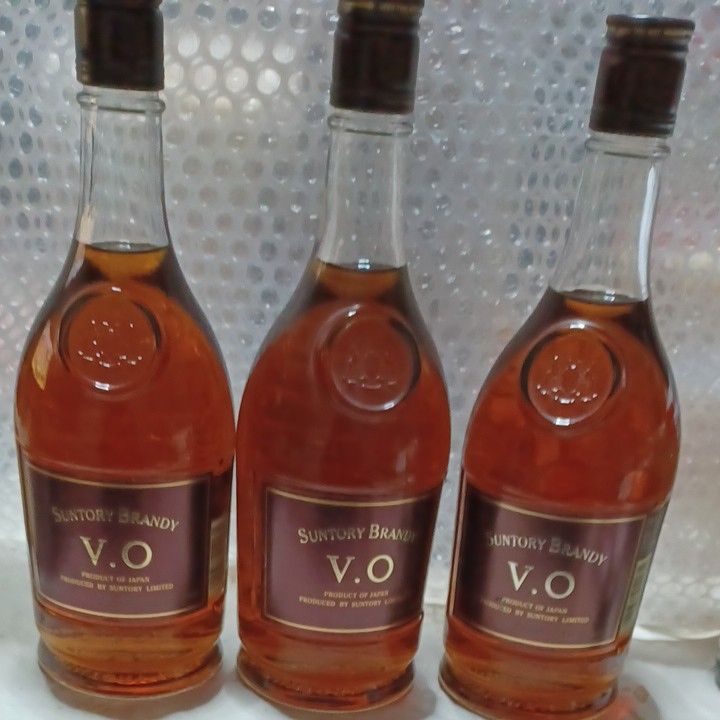 SUNTORY サントリーブランデーVO 三本セット 37% 640ml 新品未開封 美品|Yahoo!フリマ(旧PayPayフリマ) SUNTORY サントリーブランデーVO 三本セット 37% 640ml 新品未開封 美品|Yahoo!フリマ(旧PayPayフリマ)
