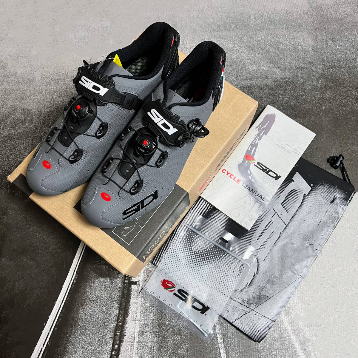 ステムを 新品 SIDI Wire 2 Carbon Matt サイズ42.5 マットグレー