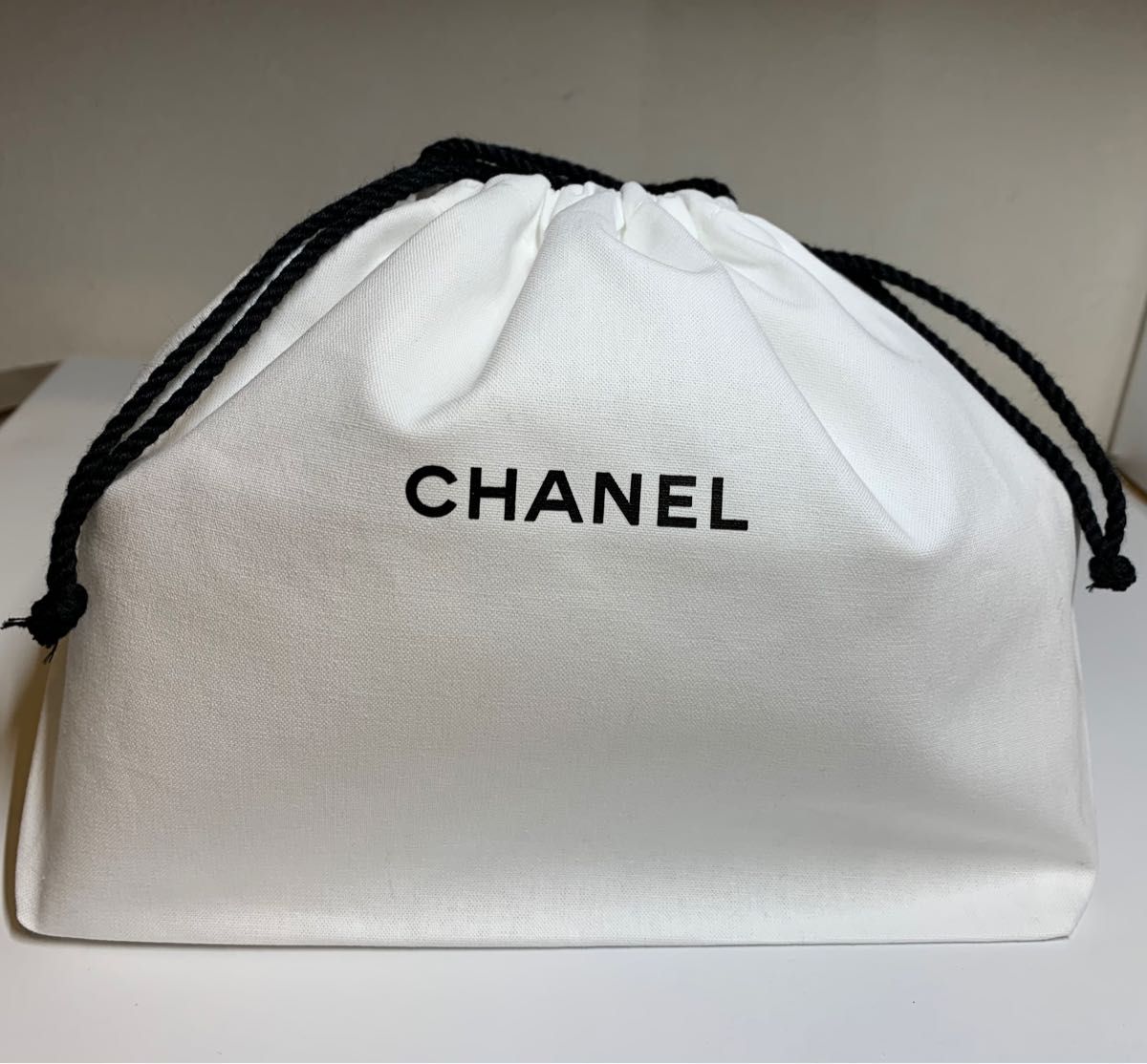 シャネル　CHANEL  保存袋　巾着 ノベルティ　マチ広め