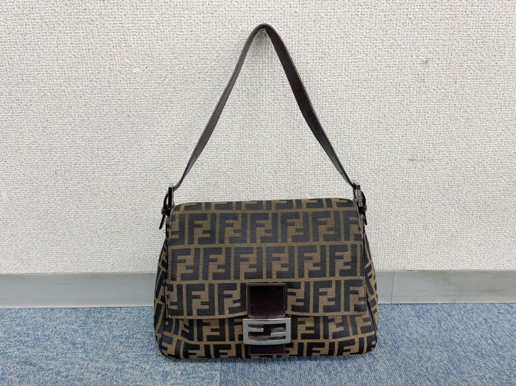 美品 FENDI フェンディ ズッカ柄 マンマバケット ショルダーバッグ