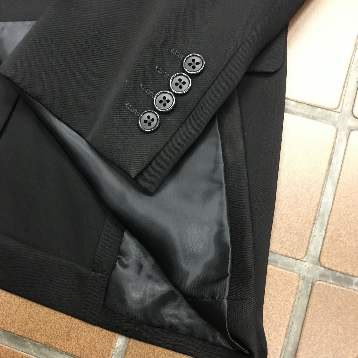 【アウトレット価格】ダブルスーツ ★激安礼服/大きいサイズ BB7/ブラック 漆黒の黒/ノーベンツ/冠婚葬祭 喪服/アジャスター付