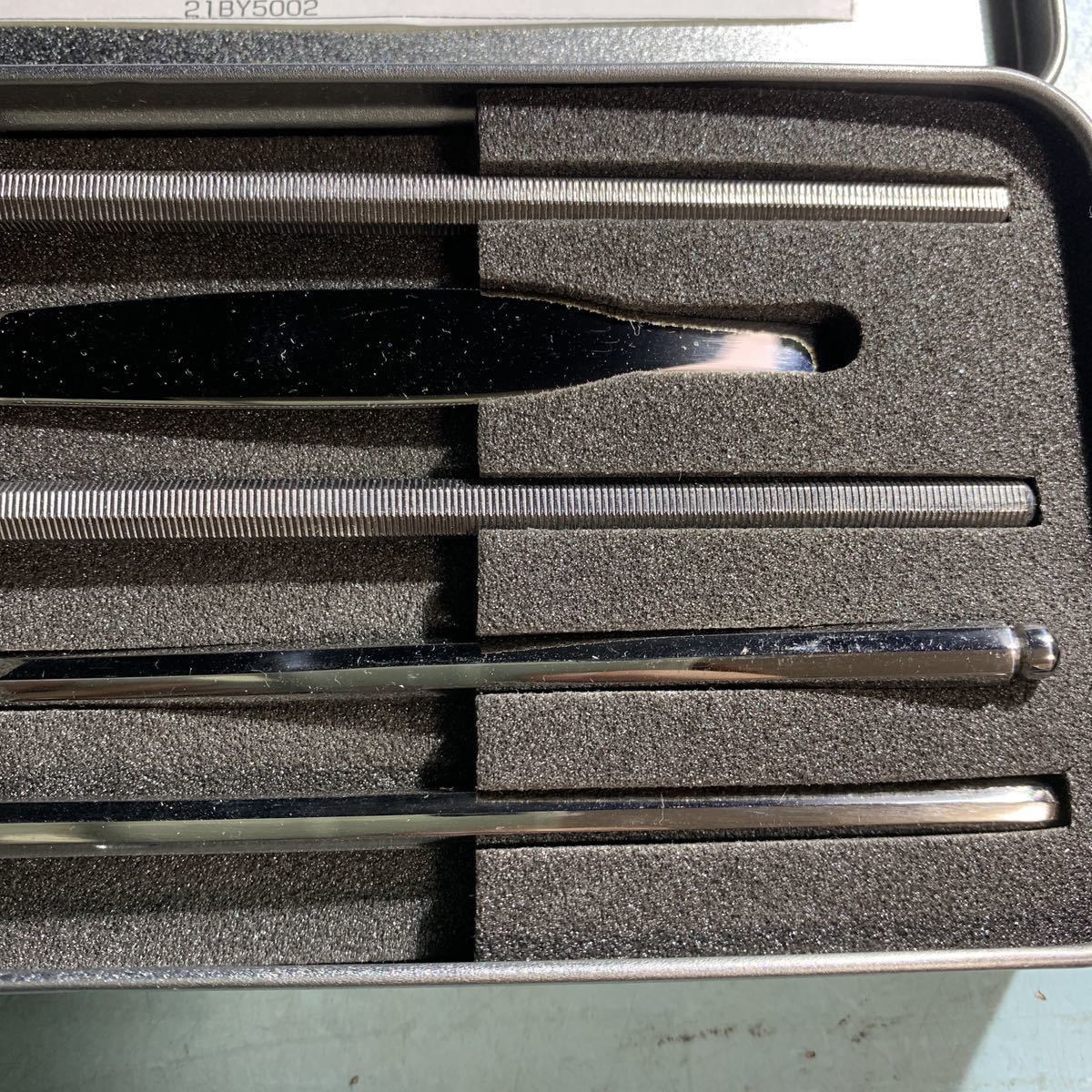 5p. dental tool set ( made of stainless steel )1. small 2. futoshi 3. superfine one tooth .yani..4....5 inspection stick attaching dental mirror 5 point set ni ticket (6707)