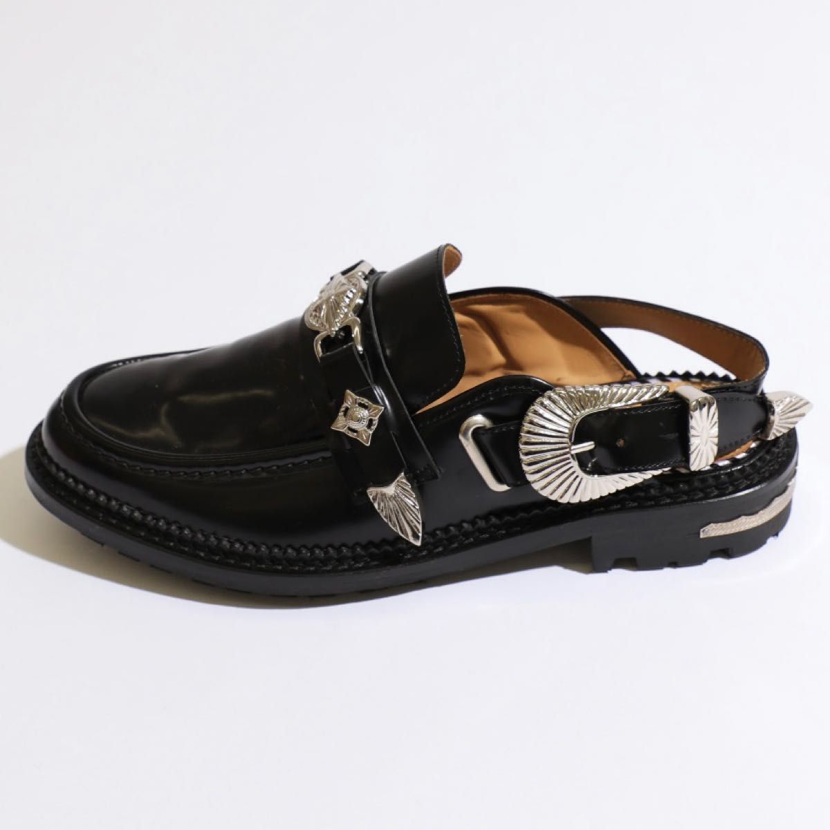 TOGA PULLA バックル付き メタルミュールローファー | www.jarussi.com.br