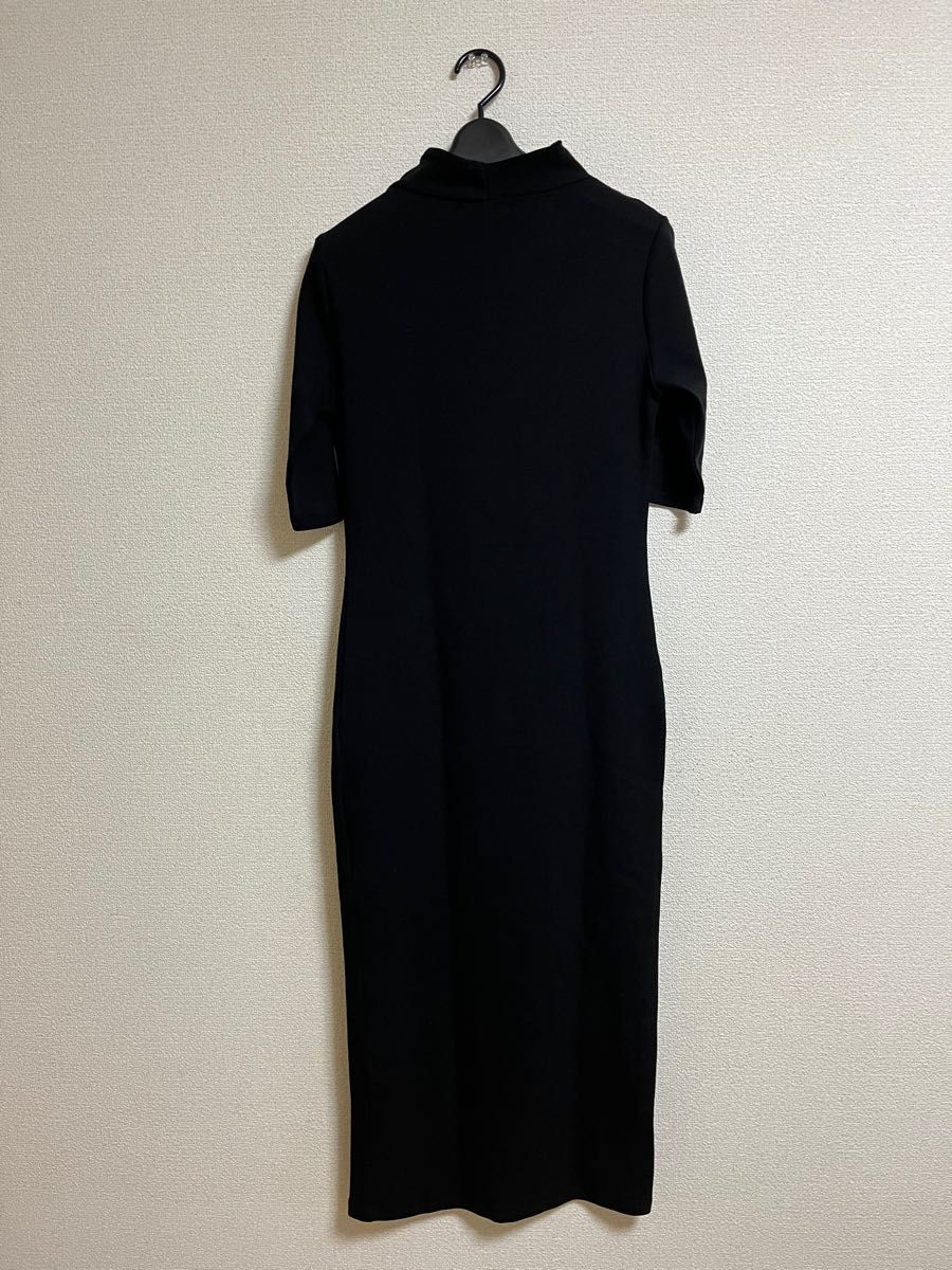 ZARA ミディ丈ワンピース 新品未使用タグ付き ロングワンピース ZARA ミディ丈ワンピース 新品未使用タグ付き ロングワンピース