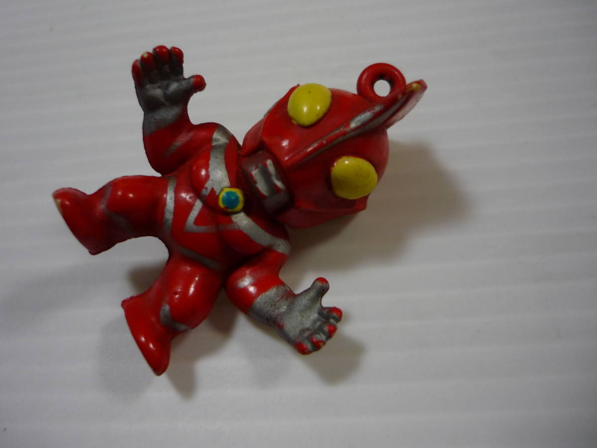 [ труба 00][ бесплатная доставка ] кукла Ultraman Zearth ( обе рука открытие )& Ben zen звезда человек эмблема брелок для ключа [ Ultraman Zearth ] фигурка 