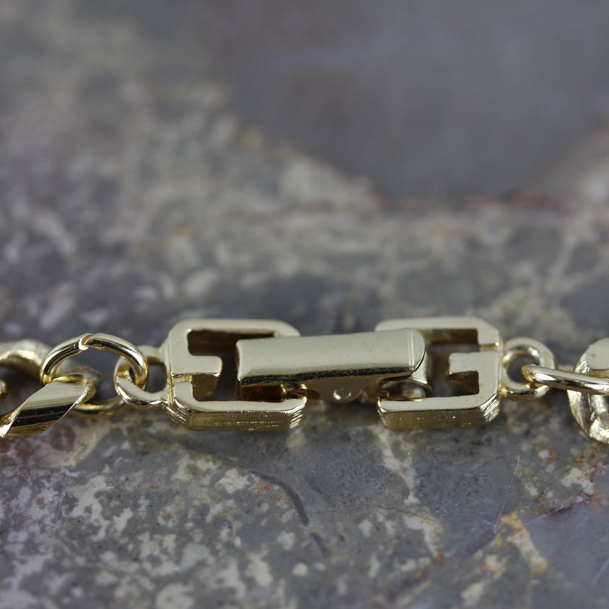 GIVENCHY GOLD CHAIN BRACELET/ジバンシィゴールドチェーンブレスレット　箱付