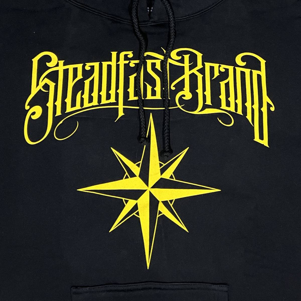 Steadfast brand ステッドファストブランド Follow No One tattooデザインプリント プルオーバーパーカー (M)【並行輸入品】_画像4