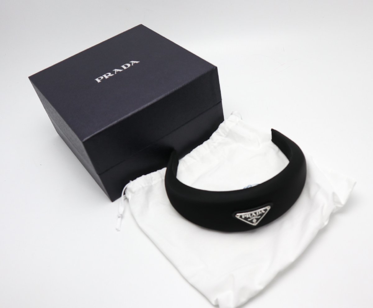 PRADA プラダ Re-Nylon トライアングルロゴ ヘッドバンド カチューシャ