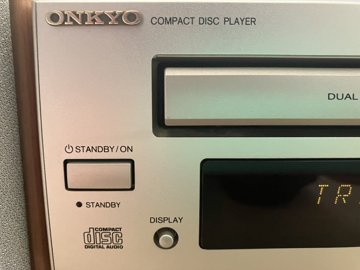 G4 送料無料 ONKYO『D-052AX スピーカー』『C-705X CDプレーヤー G4 送料無料 ONKYO『D-052AX スピーカー』『C-705X CDプレーヤー