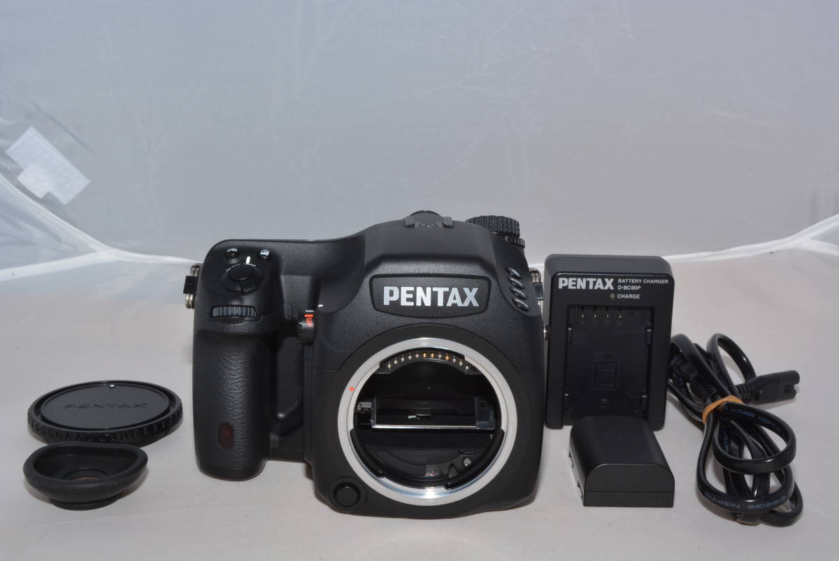 新作人気モデル 645Dボディ 中判デジタル一眼レフカメラ PENTAX 【2197