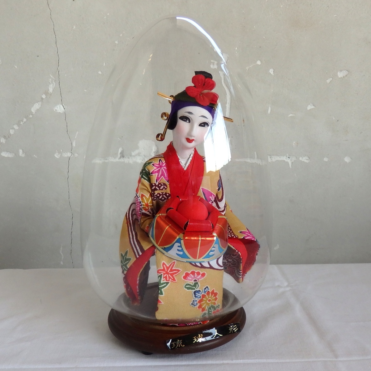 . lamp doll glass dome egg type retro beautiful goods long-term keeping goods rare 