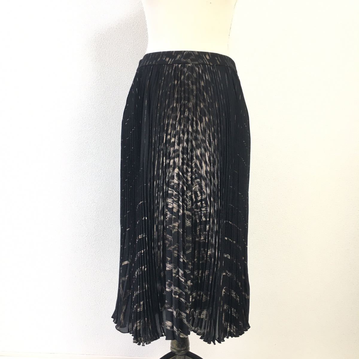  beautiful goods Salvatore Ferragamo Salvatore Ferragamo pleated skirt free shipping 