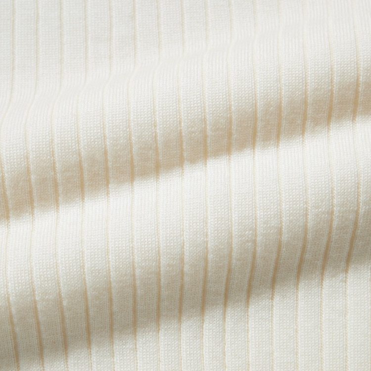 新品 UNIQLO ユニクロ セーター ニット ハイネック 半袖 白 5分袖の画像4