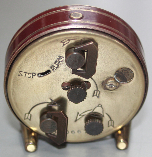 ヴィンテージ スイス製 可愛いサイズ アラーム 置き時計 トラベルクロック LOOPING 稼動品 ケース付 置時計 _画像7