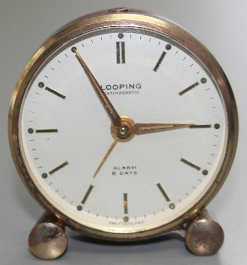 ヴィンテージ スイス製 可愛いサイズ アラーム 置き時計 トラベルクロック LOOPING 稼動品 ケース付 置時計 _画像2