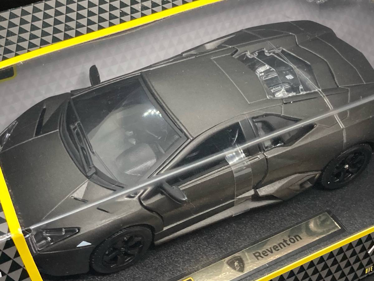 ランボルギーニ レヴェントン 1/24 ブラーゴ ミニカー REVENTON_画像3