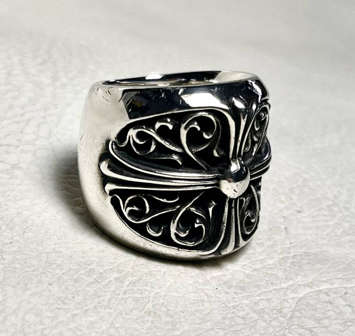 SALE】 クロムハーツ クラシックオーバルクロスリング HEARTS CHROME