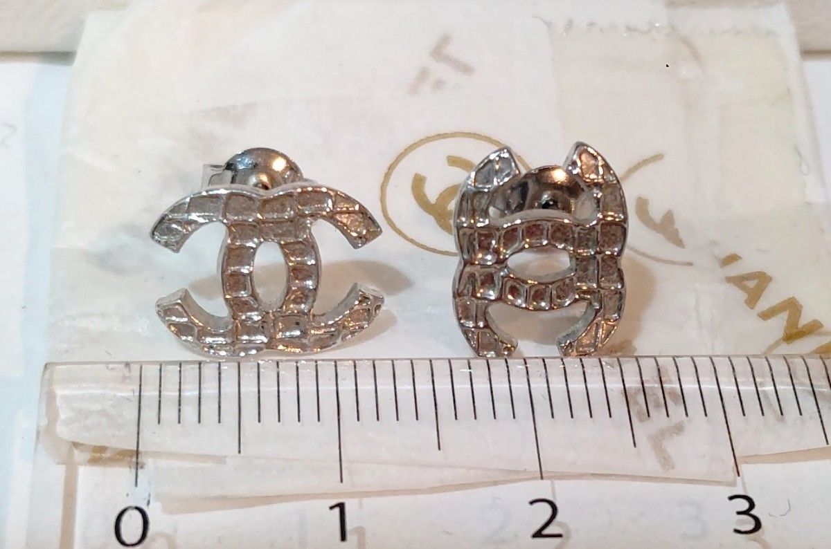 シャネル CHANEL ココマーク シルバー 両耳用 00A A13086 美品-