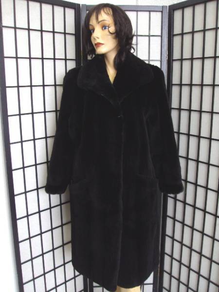 激安超安値 ブラック・シェアードラクーン毛皮コート サイズ10-12