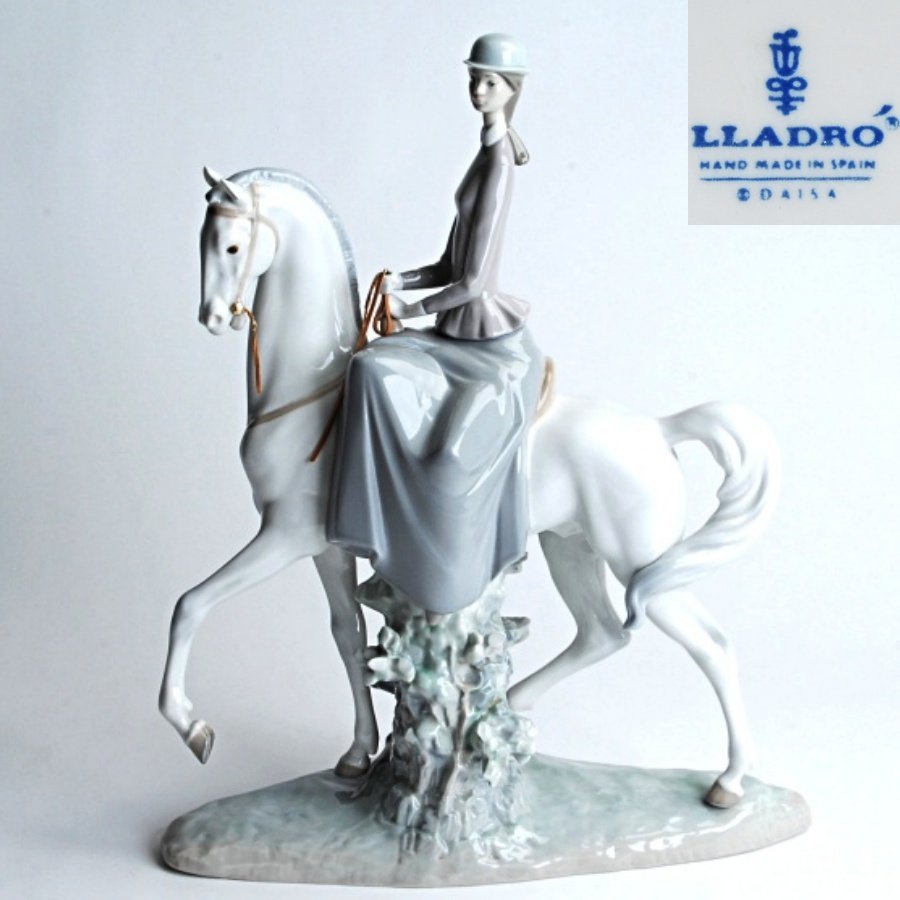 LLADRO　リヤドロ　白い馬の少女　高さ４５ｃｍ　陶器人形　フィギュア　フィギュリン　オブジェ