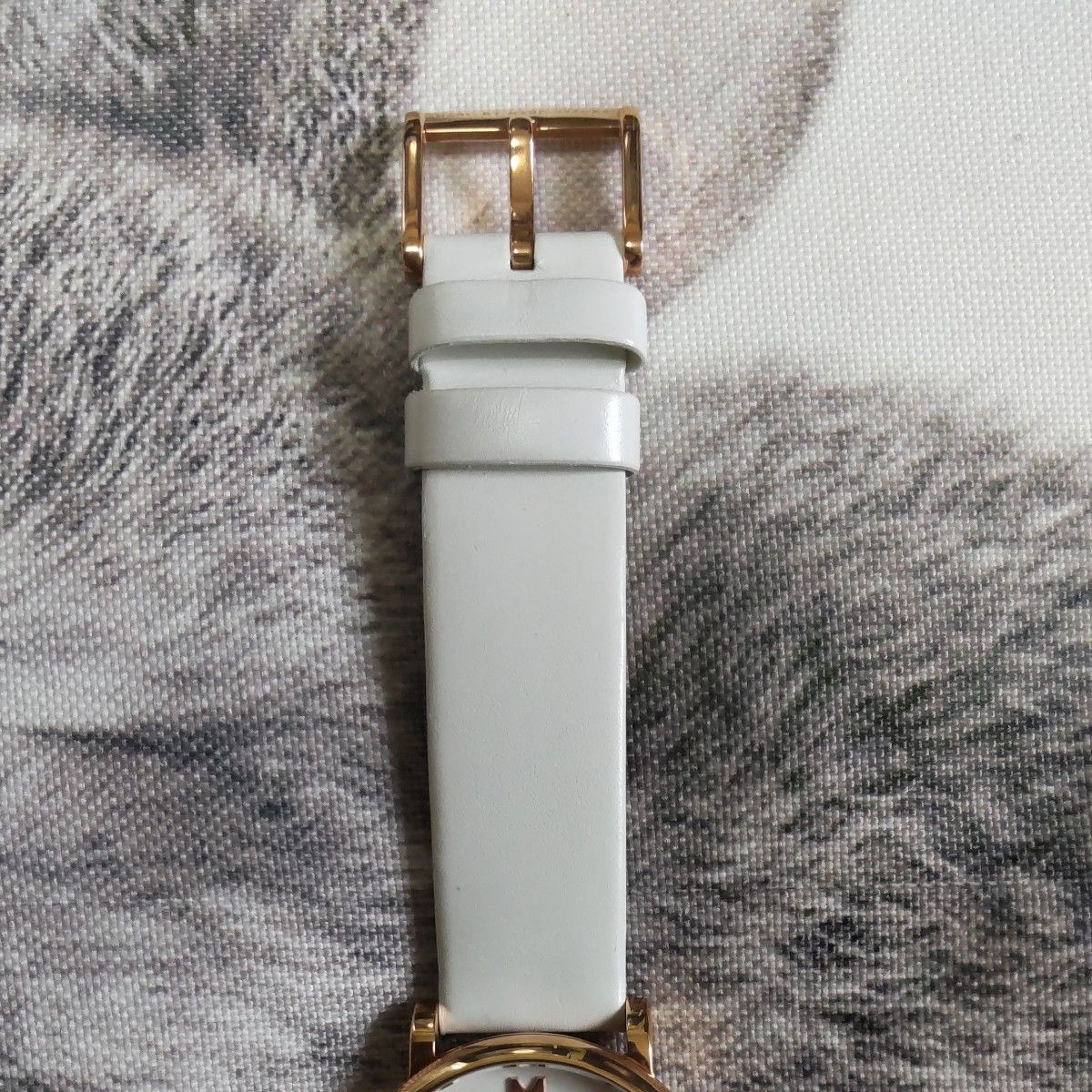 MARC BY MARC JACOBS  マークバイマークジェイコブス 腕時計 ホワイト ピンクゴールド ベイカー MBM1283