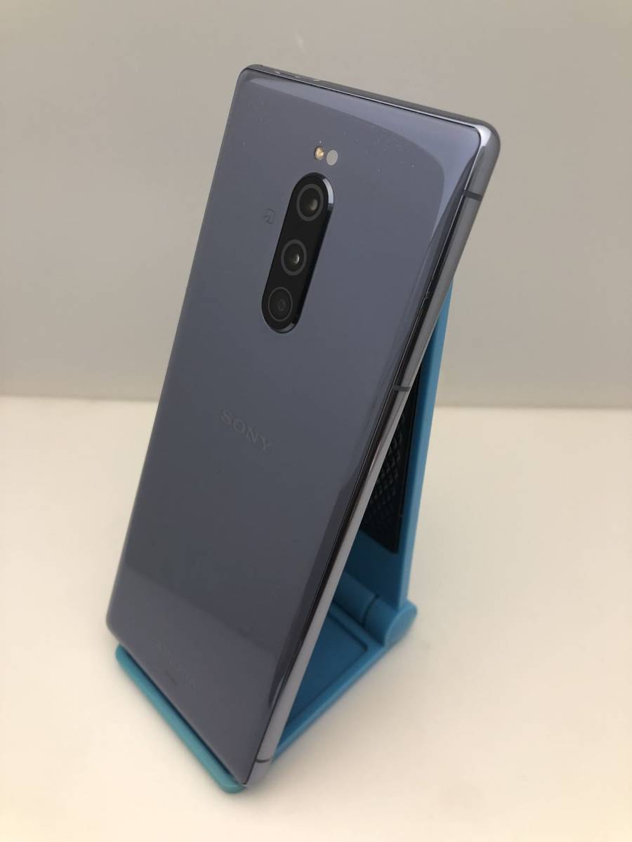 『新品同様4085』SOV40 Xperia 1 グレー 白ロム SIMロック解除済み 送料無料_画像1