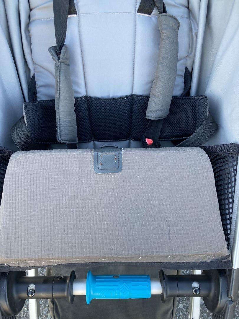 全国組立設置無料 THULE URBAN きかんしゃトーマス ベビーカーシート
