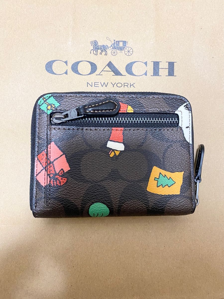 最新な COACH シグネチャー スヌーピー スモール ジップ アラウンド