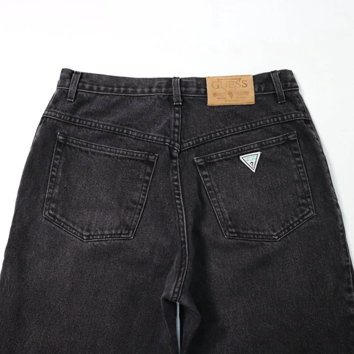 [ полный размер 32/29] 90s Guess Buggy Denim брюки USA производства черный джинсы Guess Roo znebada Vintage vintage