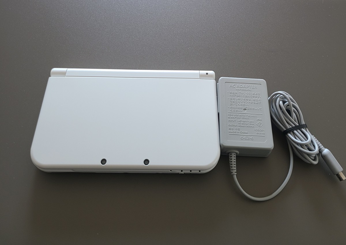 3DSLL パールホワイト ニンテンドー3DS LL 任天堂 Newニンテンドー3DS