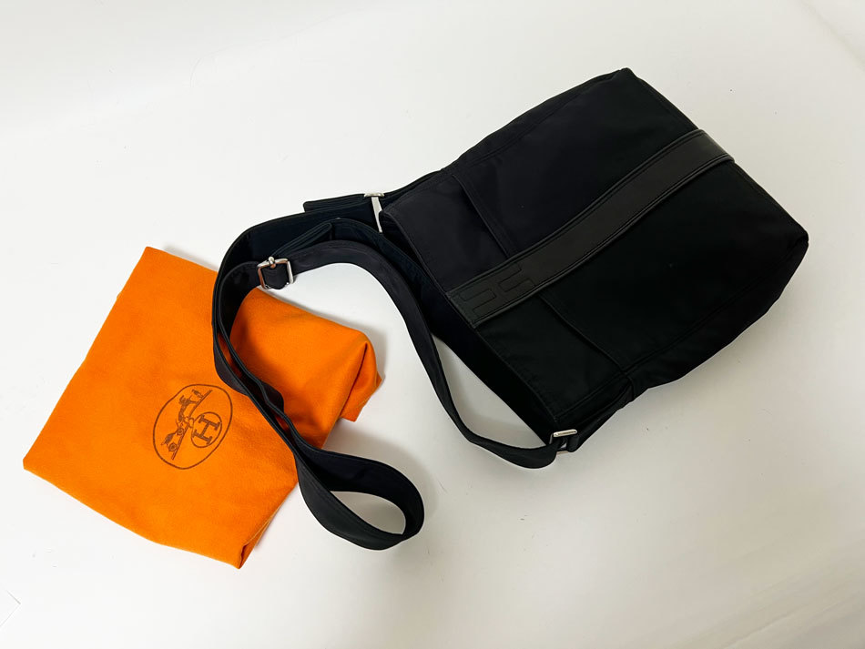 送料無料 HERMES エルメス アカプルコバンドリエールMM ショルダー