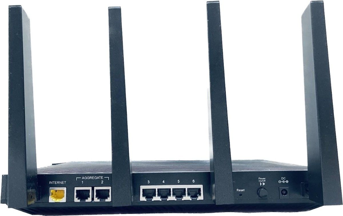 【中古品】NETGEAR（ネットギア）ハイエンド高速Wi-Fiルーター 無線LAN親機11acトライバンドR8500-100JPS